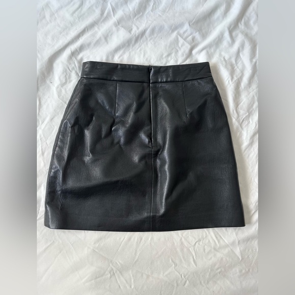 Wilfred Faux Leather Mini Skirt - Picture 2 of 3